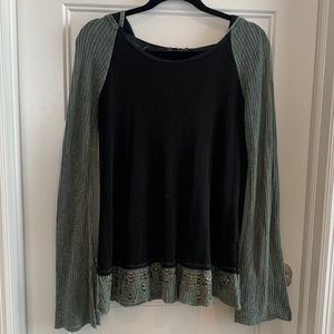T Party waffle knit black and green distressed top